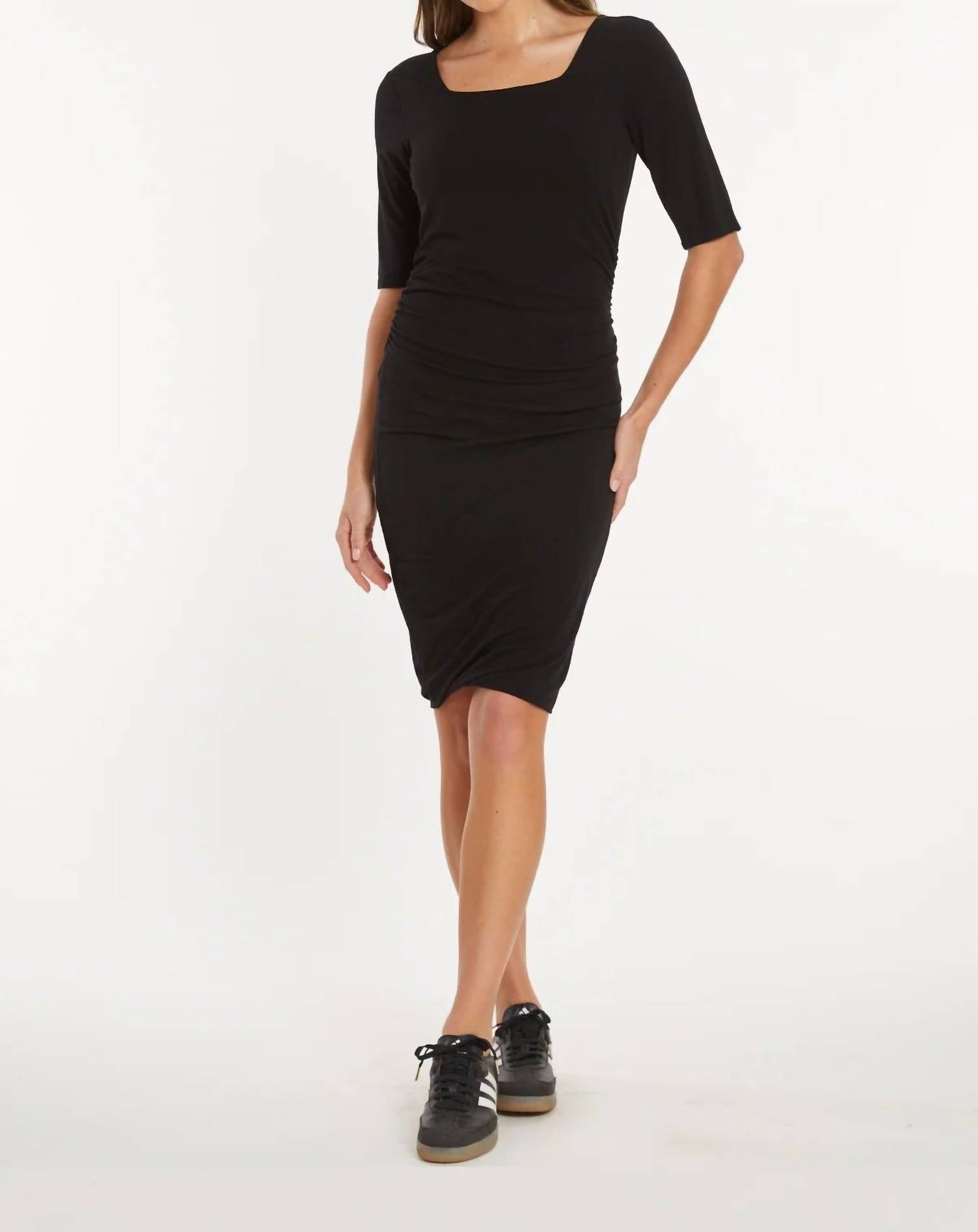 Mododoc - Elbow Sleeve Below The Knee Ruched Dress