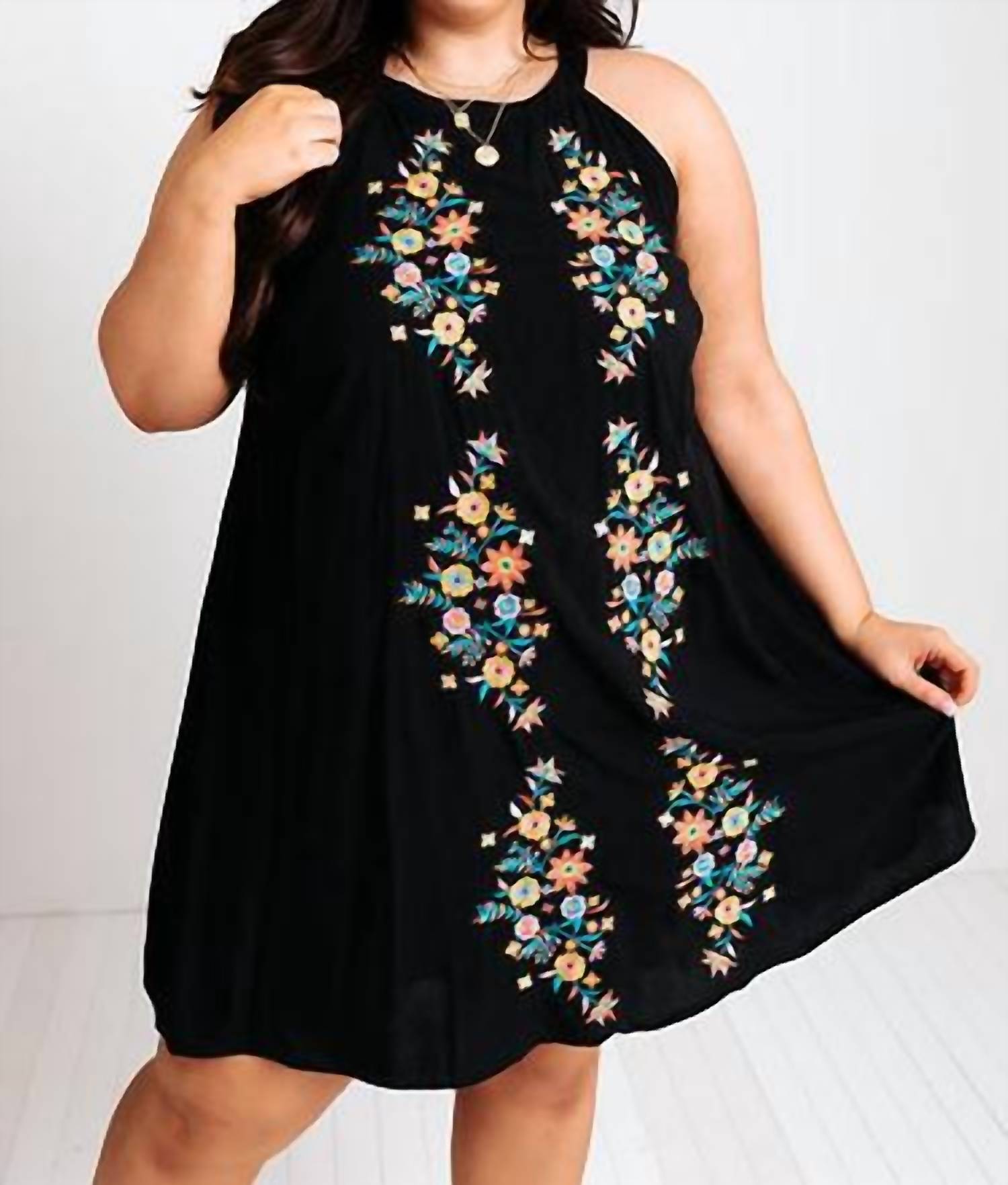Savannah Jane - Kiwi Kisses Embroidered Shift Dress - Plus