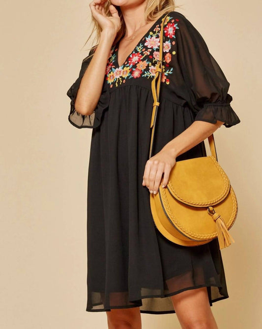 Andree By Unit - Floral Embroidered Dress