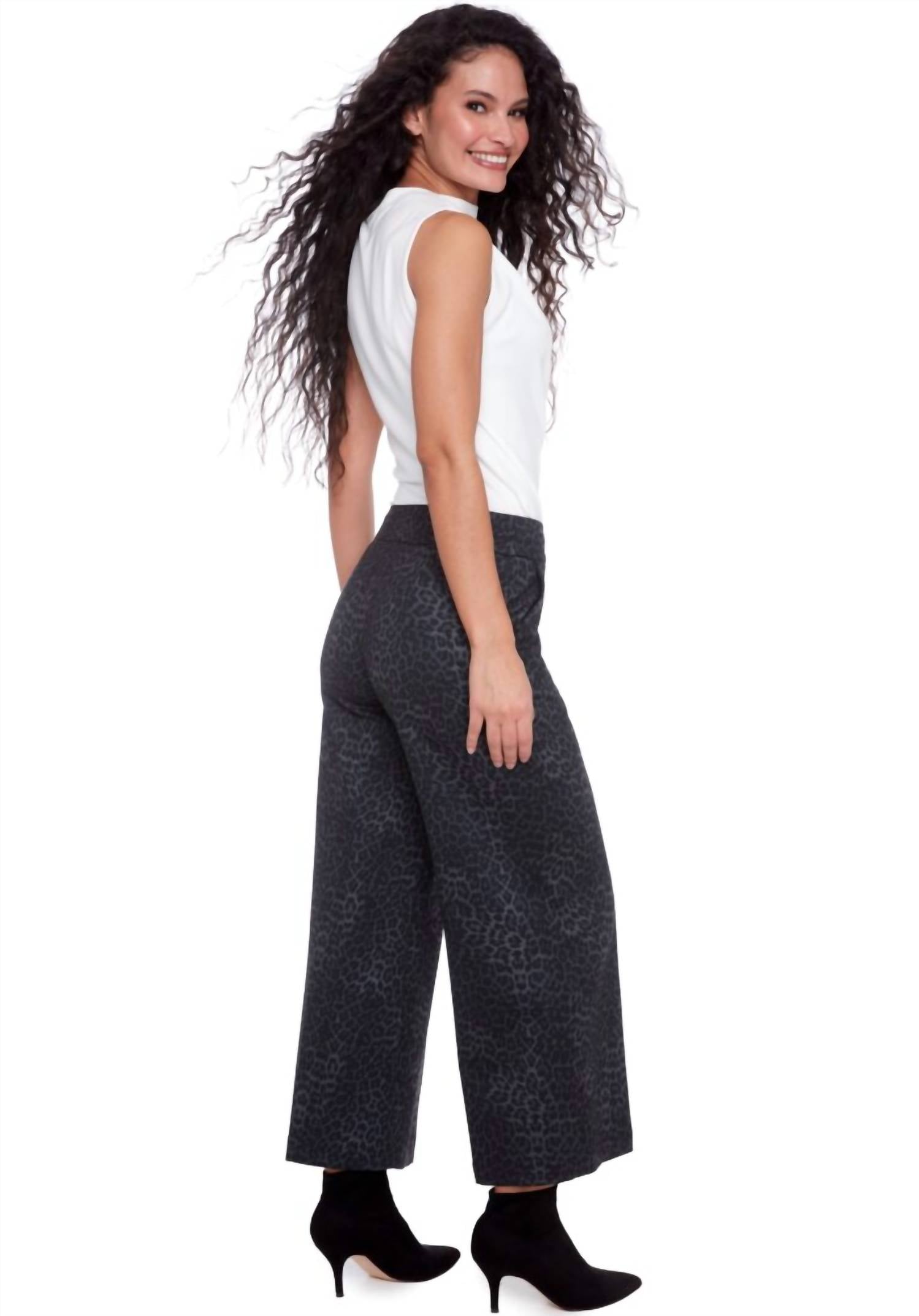 I Love Tyler Madison - Senna Amur Ponte Wide-leg Cropped Pants