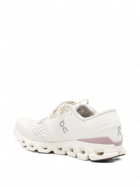 On - Women's Cloud X 4 Training Shoes