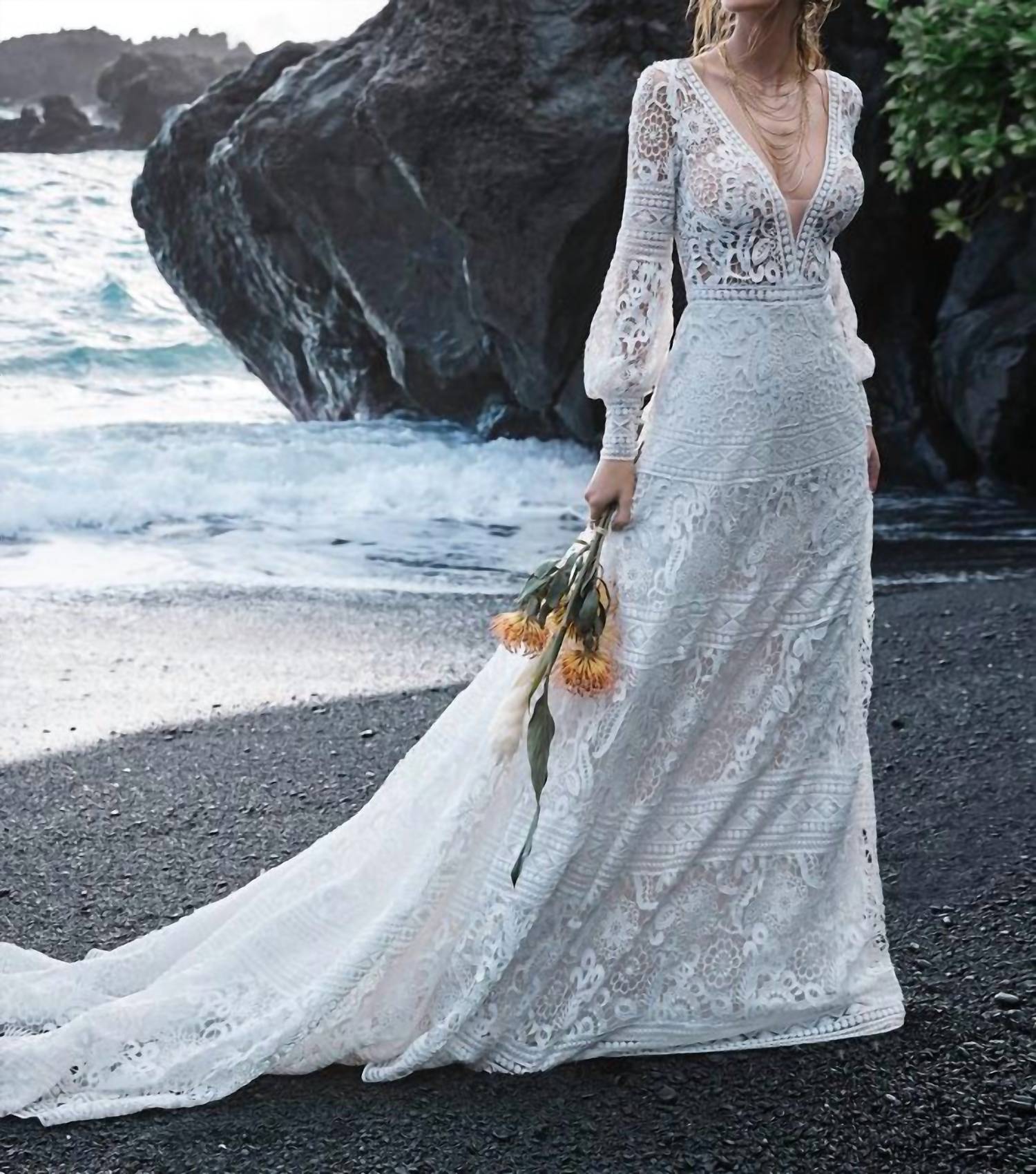Maggie Sottero - Vintage Lace Wedding Dress