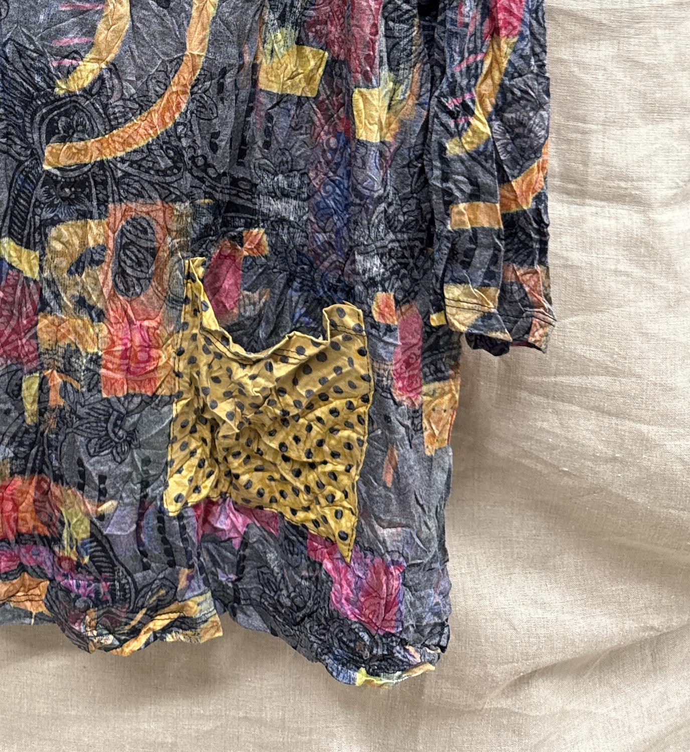 Shana Apparel Women's Crinkle Top in gray with print - women's blouse - detail view