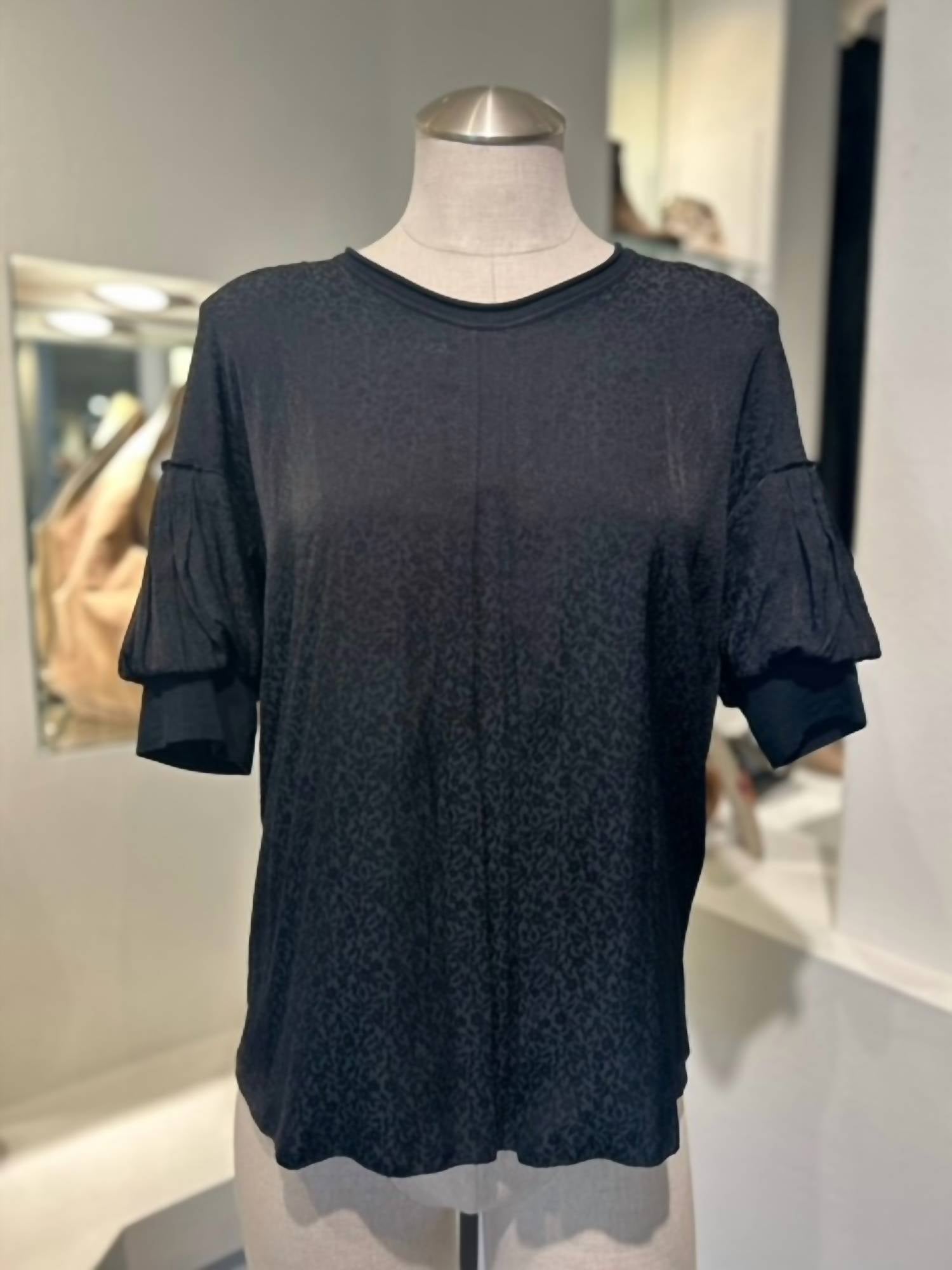 PUFF SLEEVE TOP