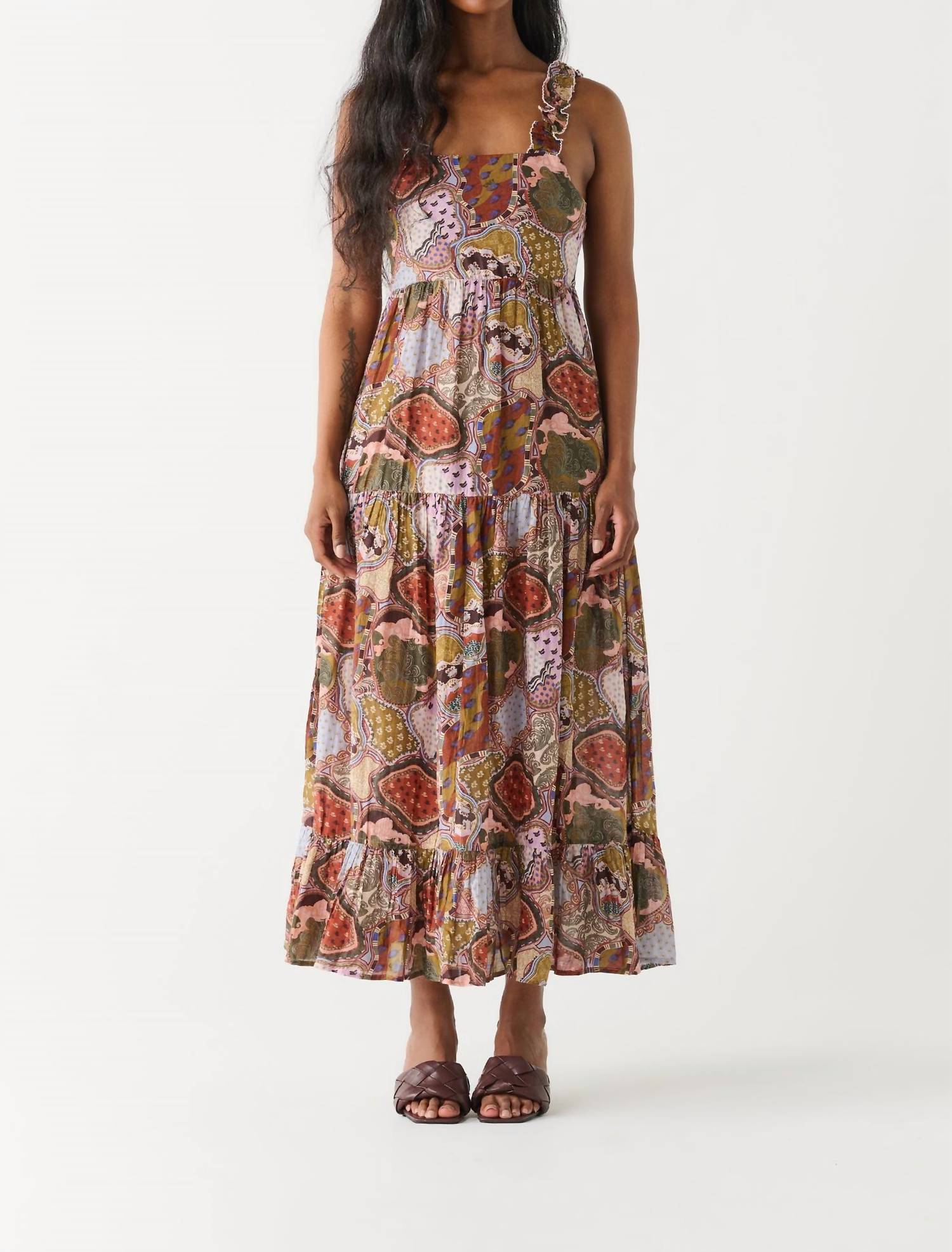 Dex - Paisley Medallion Tiered Midi Dress