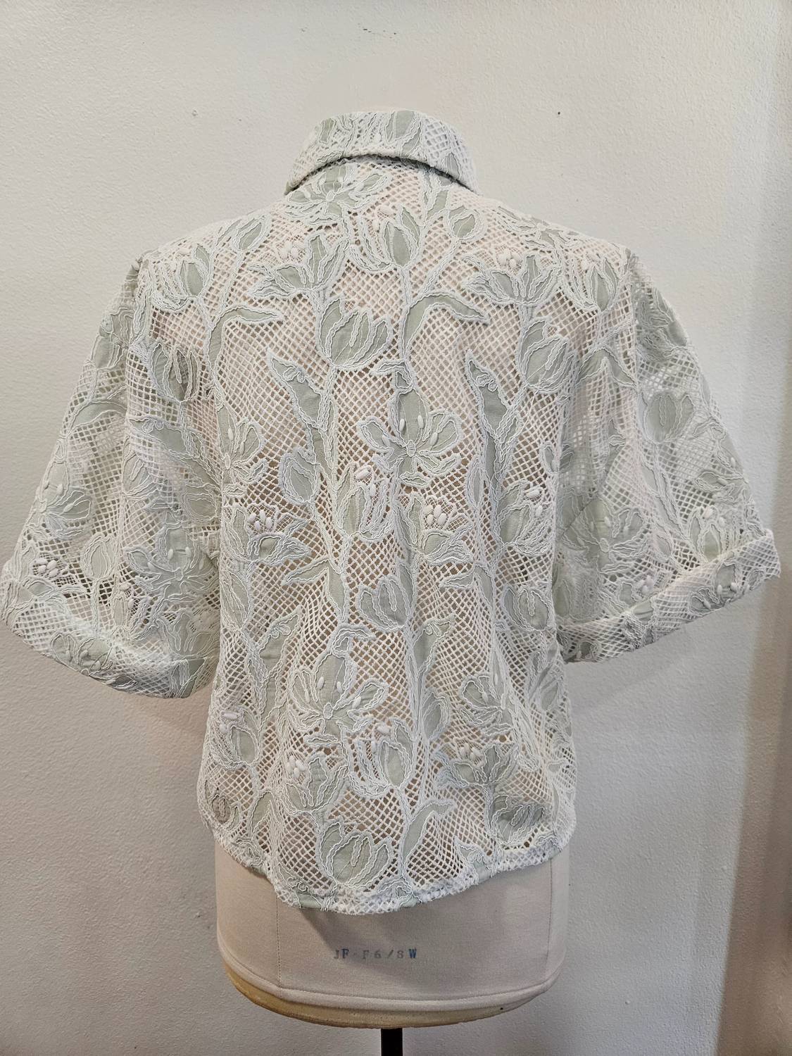 Adore - Women's Lacey Short Sleeve Jacket With Flower Buttons