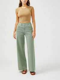 Silver Jeans Co - Highly Desirable Ultra Wide Leg Jean
