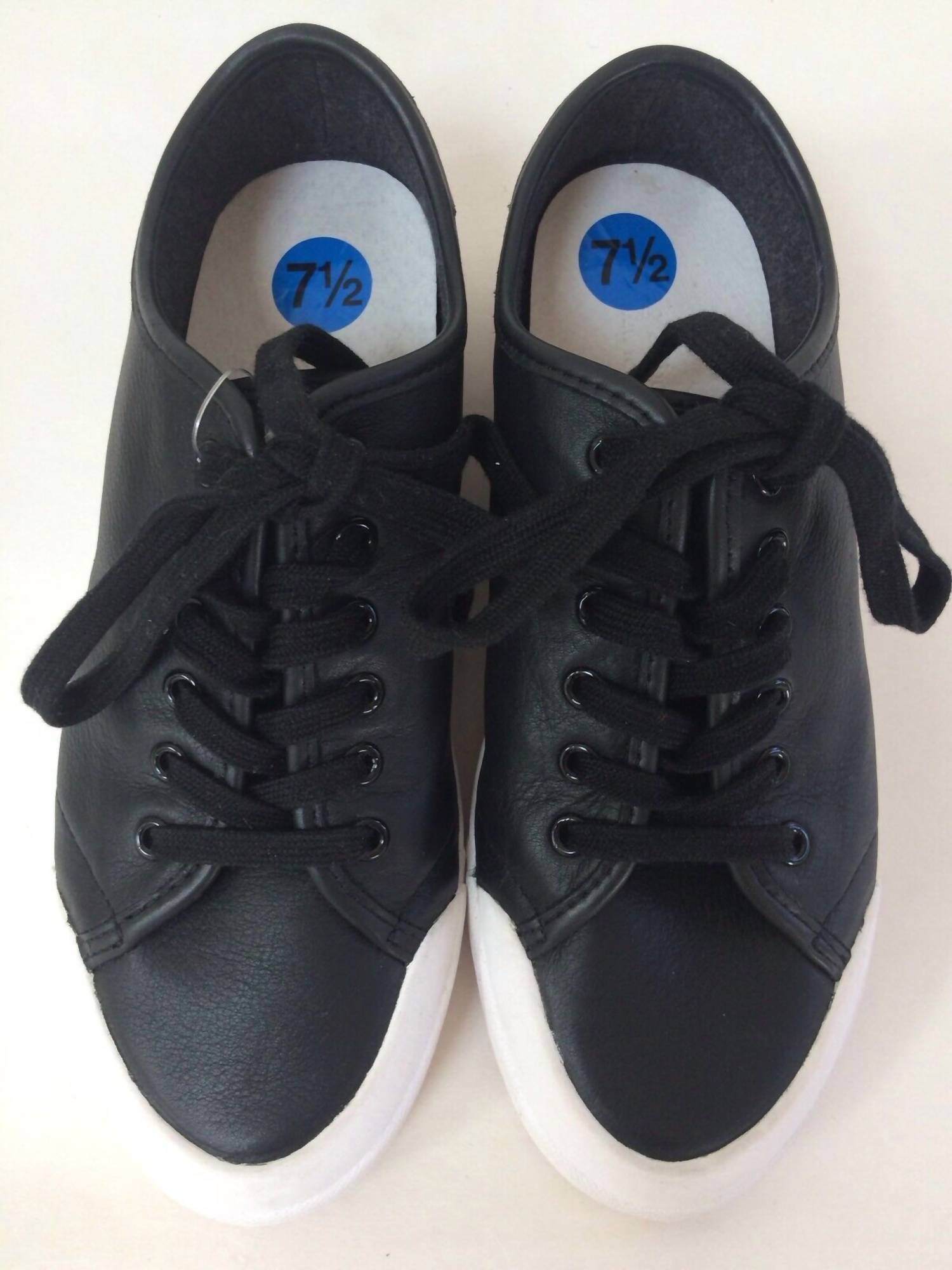 Women's Standard Issue Leather Sneaker