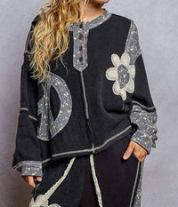 Pol - Crew Neck Peace Patch Floral Knit Top