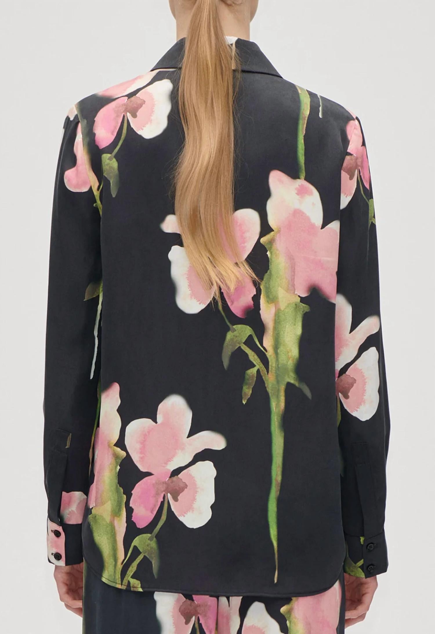 STINE GOYA Long Sleeve Shirt in black - women's long sleeve top - detail view