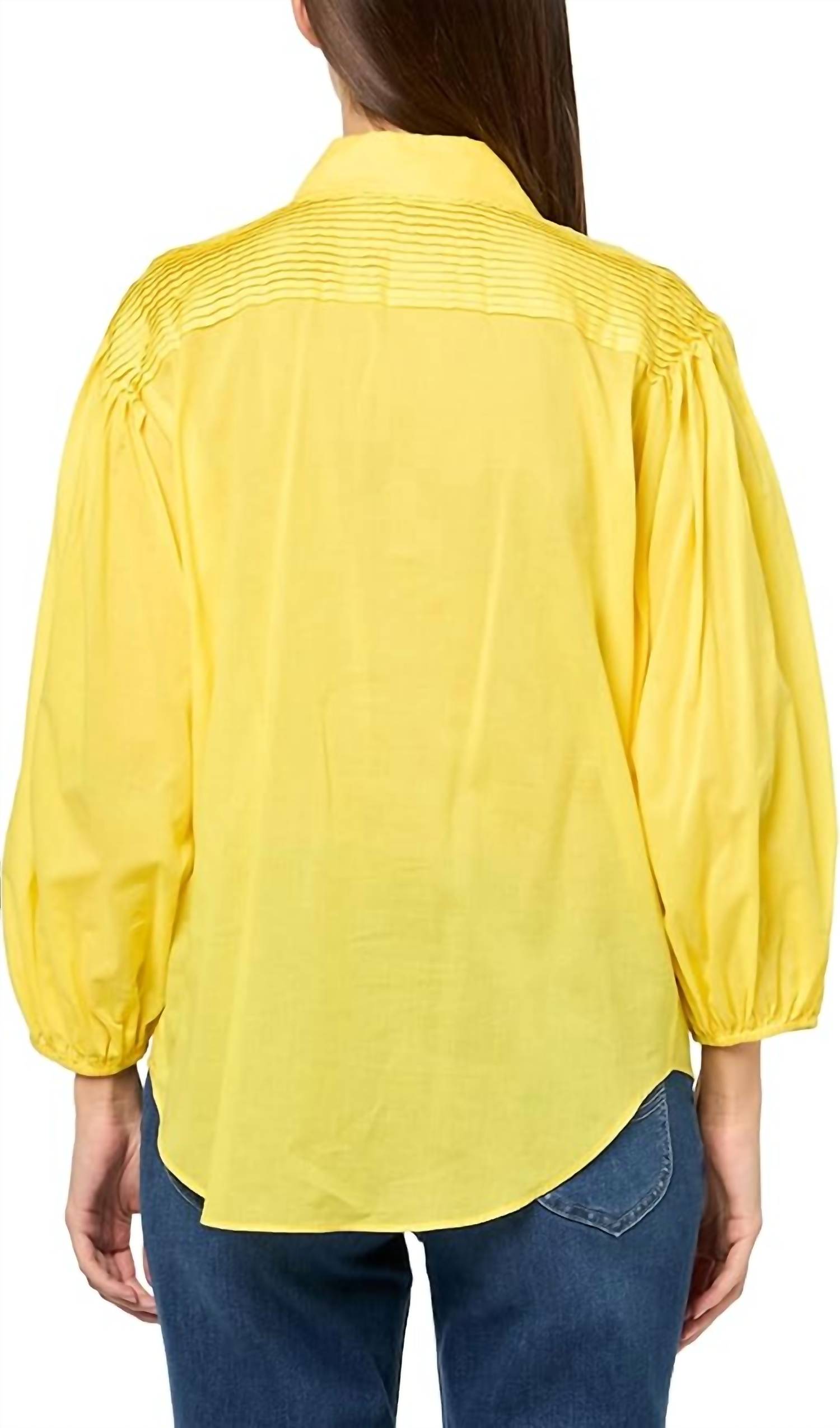 Trina Turk - Court Short Sleeve Button Up Top