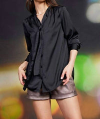 SKIES ARE BLUE She's A Lady Top in black - women's blouse - detail view