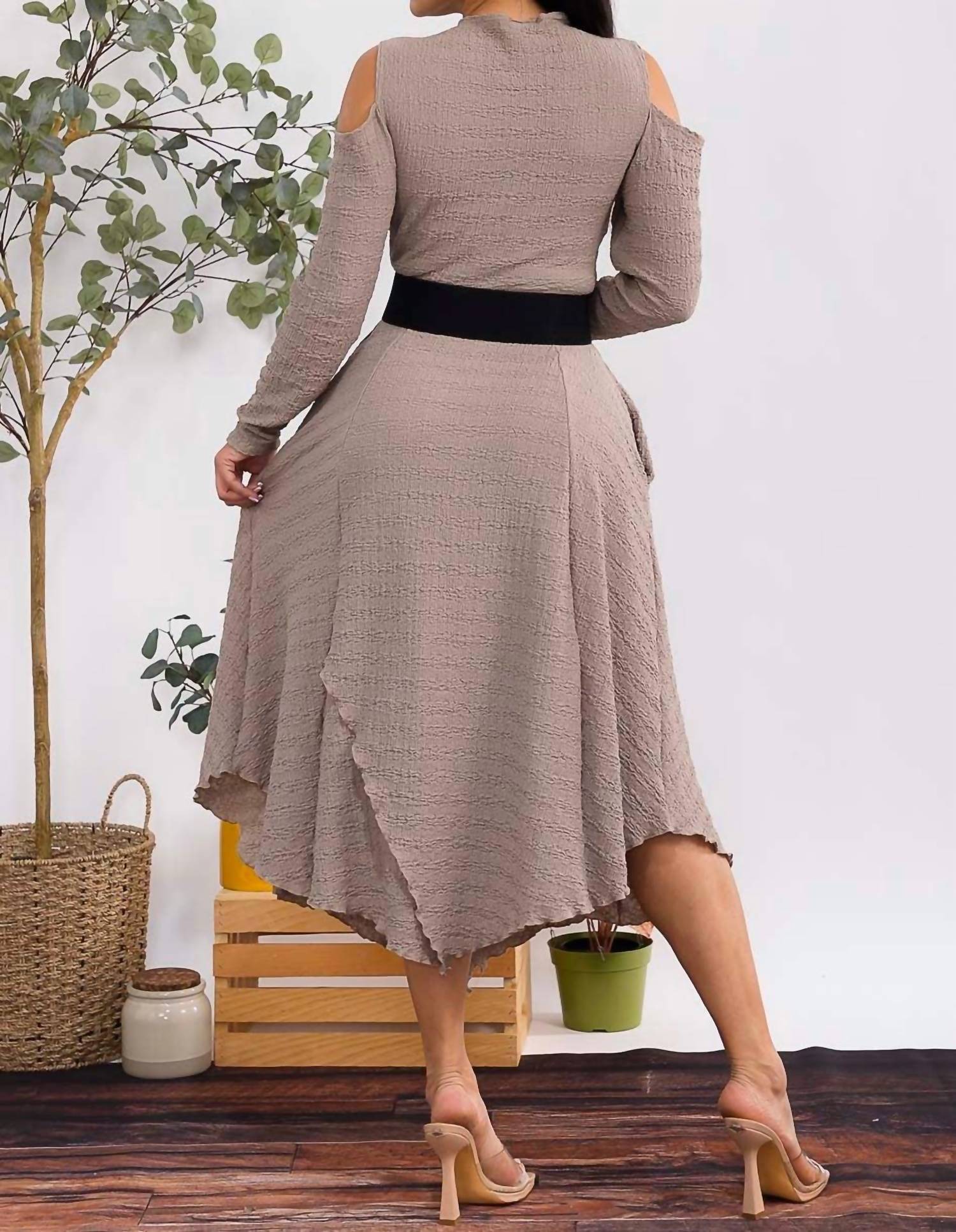 Karen T Design - Bubble Textured Midi Dress