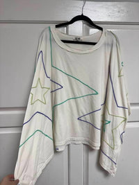 Oli & Hali - Women's Star Print Long Sleeve Top