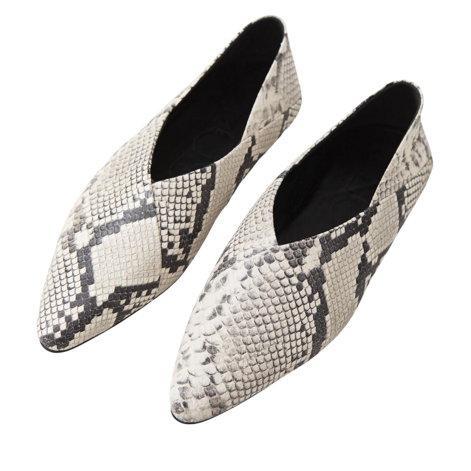 CLOSED Ballerina Flats in ivory - women's flats - view 4