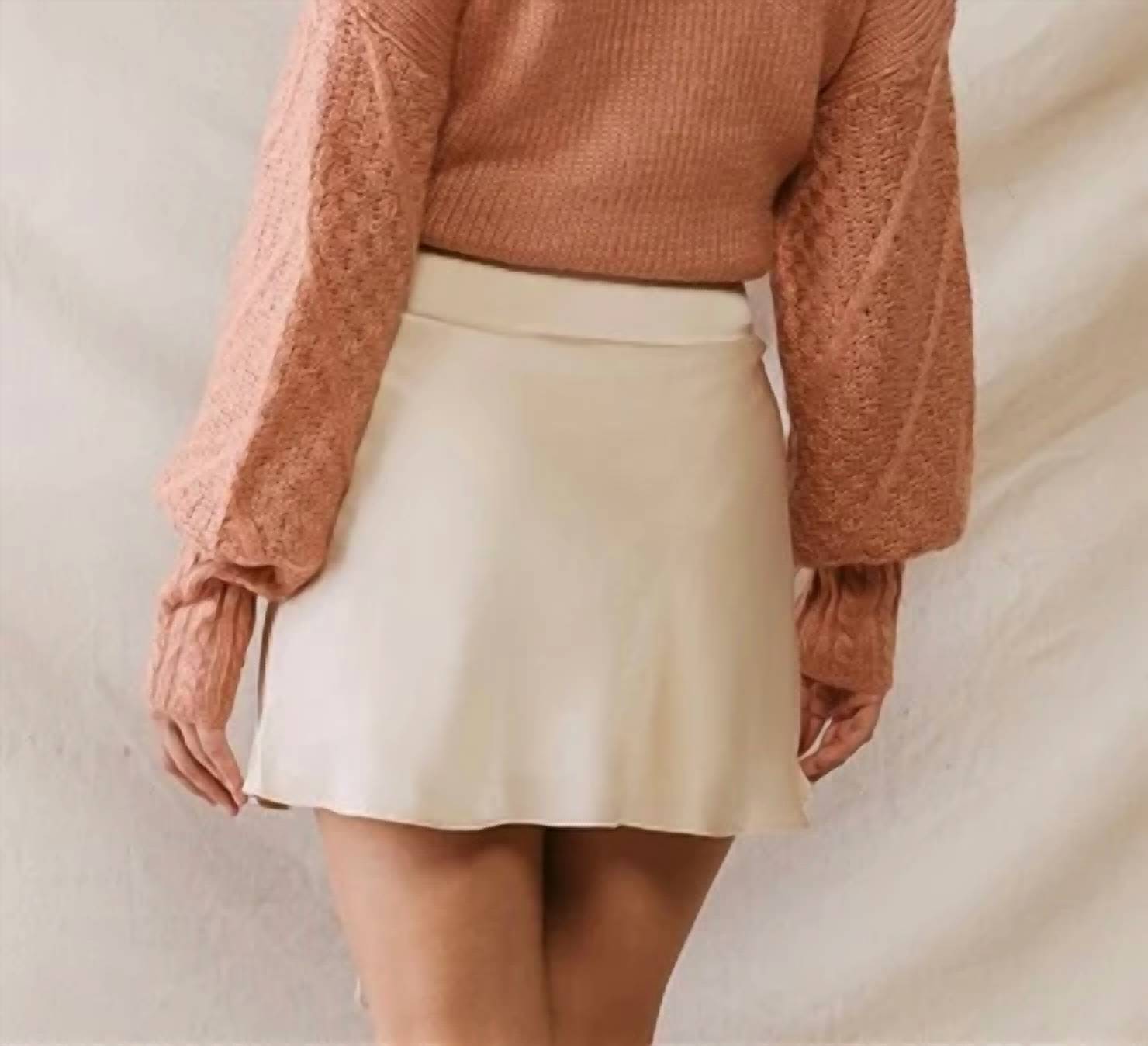 Le Lis - Tina Belted Flare Mini Skirt
