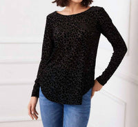 Karen Kane - Long Sleeve Velvet Burnout Shirttail Top