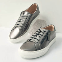 Frankie4 - Women's Billie Zip Sneakers
