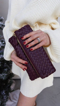 Urban Expressions - Women's Woven Wristlet