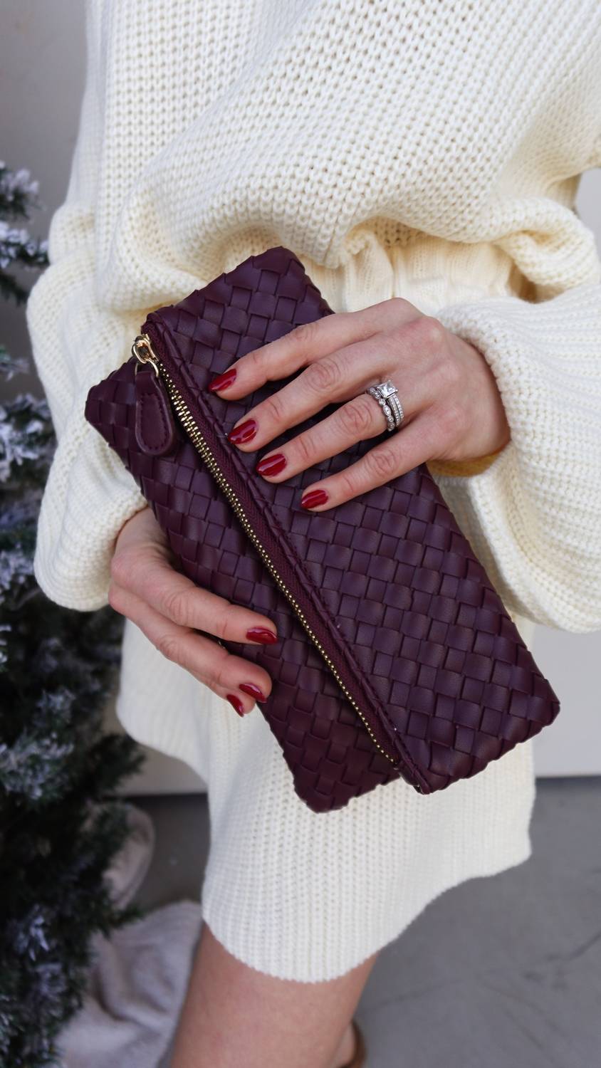 Urban Expressions - Women's Woven Wristlet