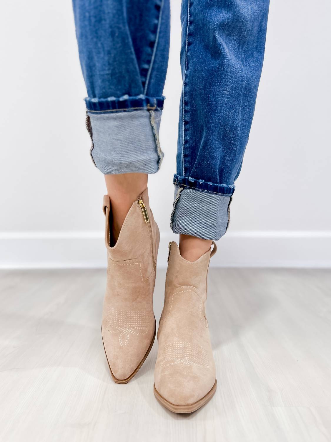 Corkys Footwear - Women's Quittin Time Western Booties