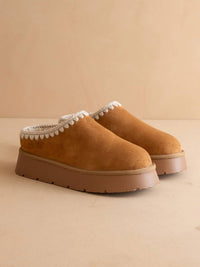 OASIS SOCIETY Women's Brandi Platform Cozy Mule Slipper in camel - women's shoe