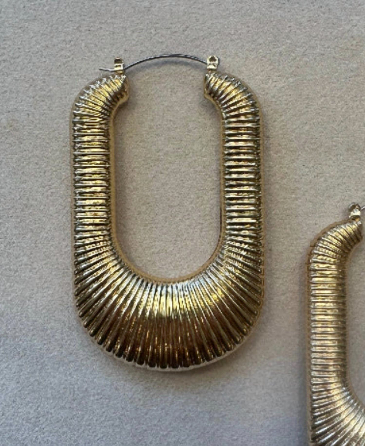 Xtraordinary - Women's Oval Statement Hoop Earrings