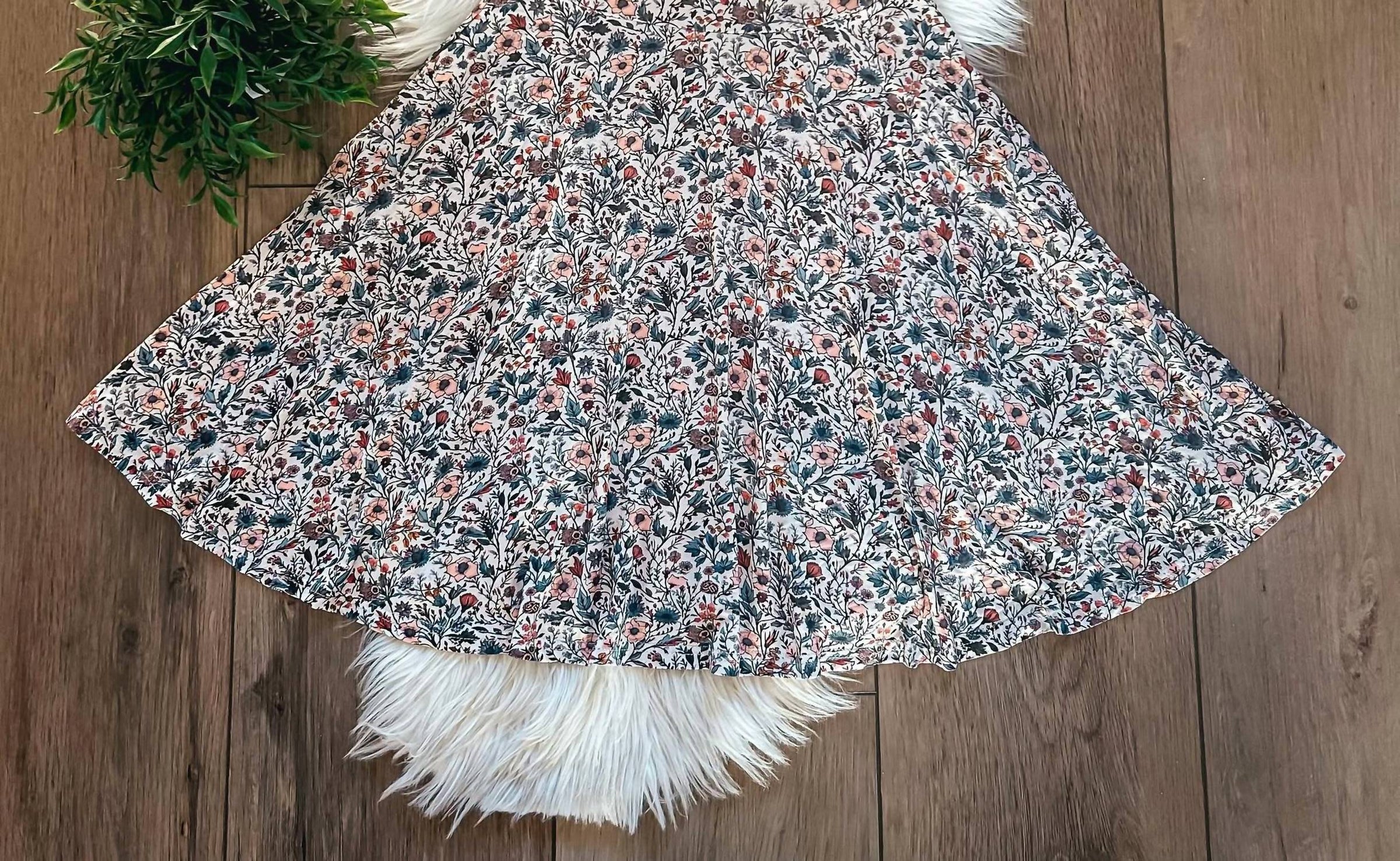Landrie Lou - Muted Floral Twirl Bamboo Dress