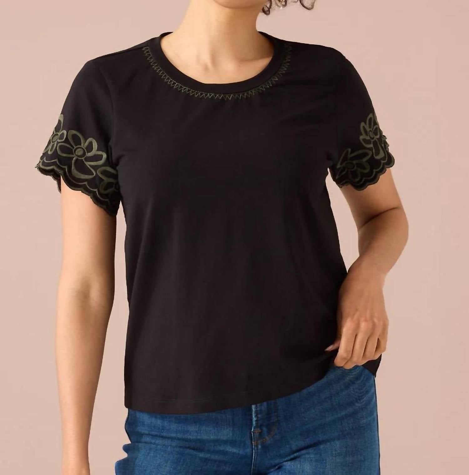 Alivia - Chloe Tee