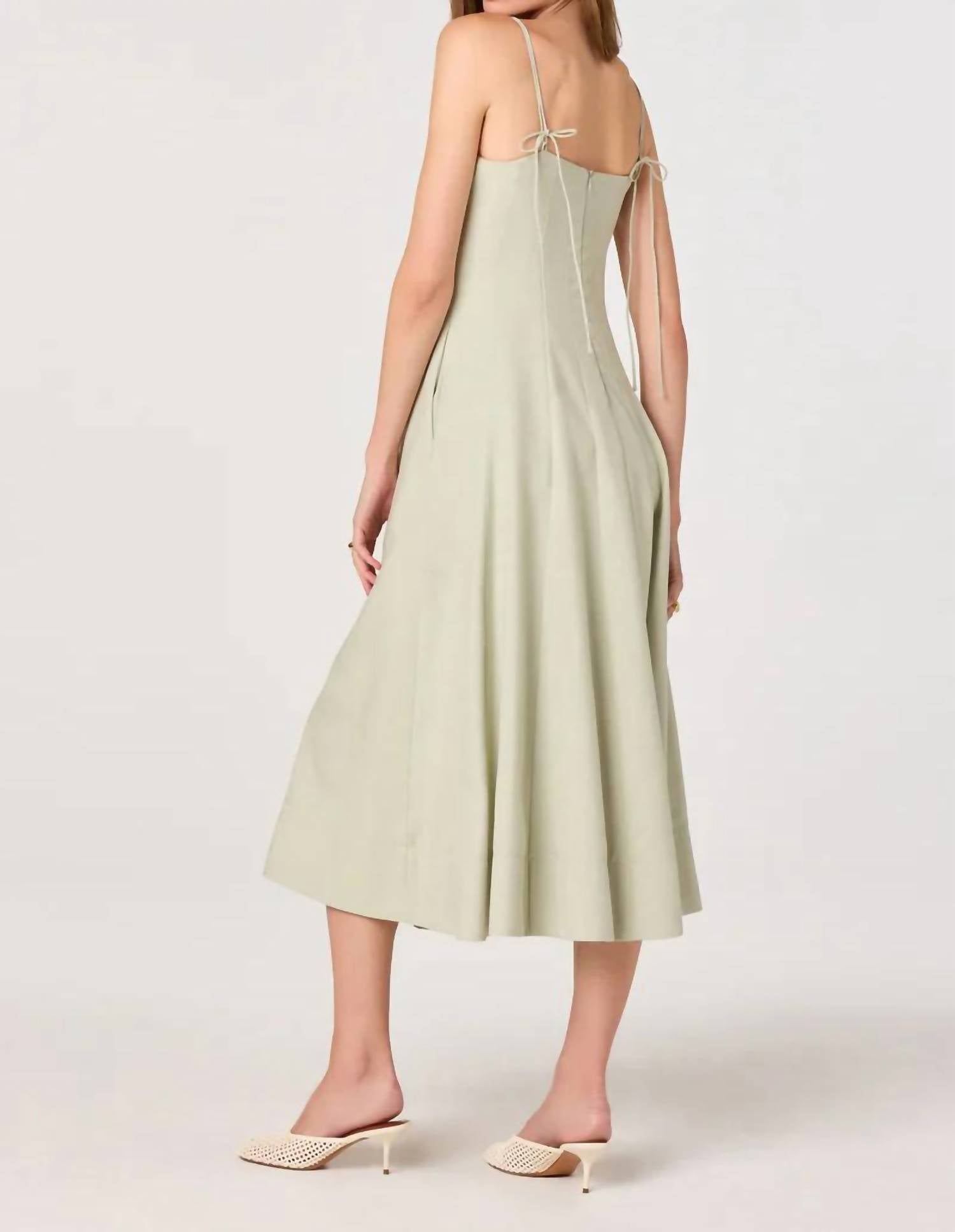 Astr - Trisha Square-neck Midi Dress