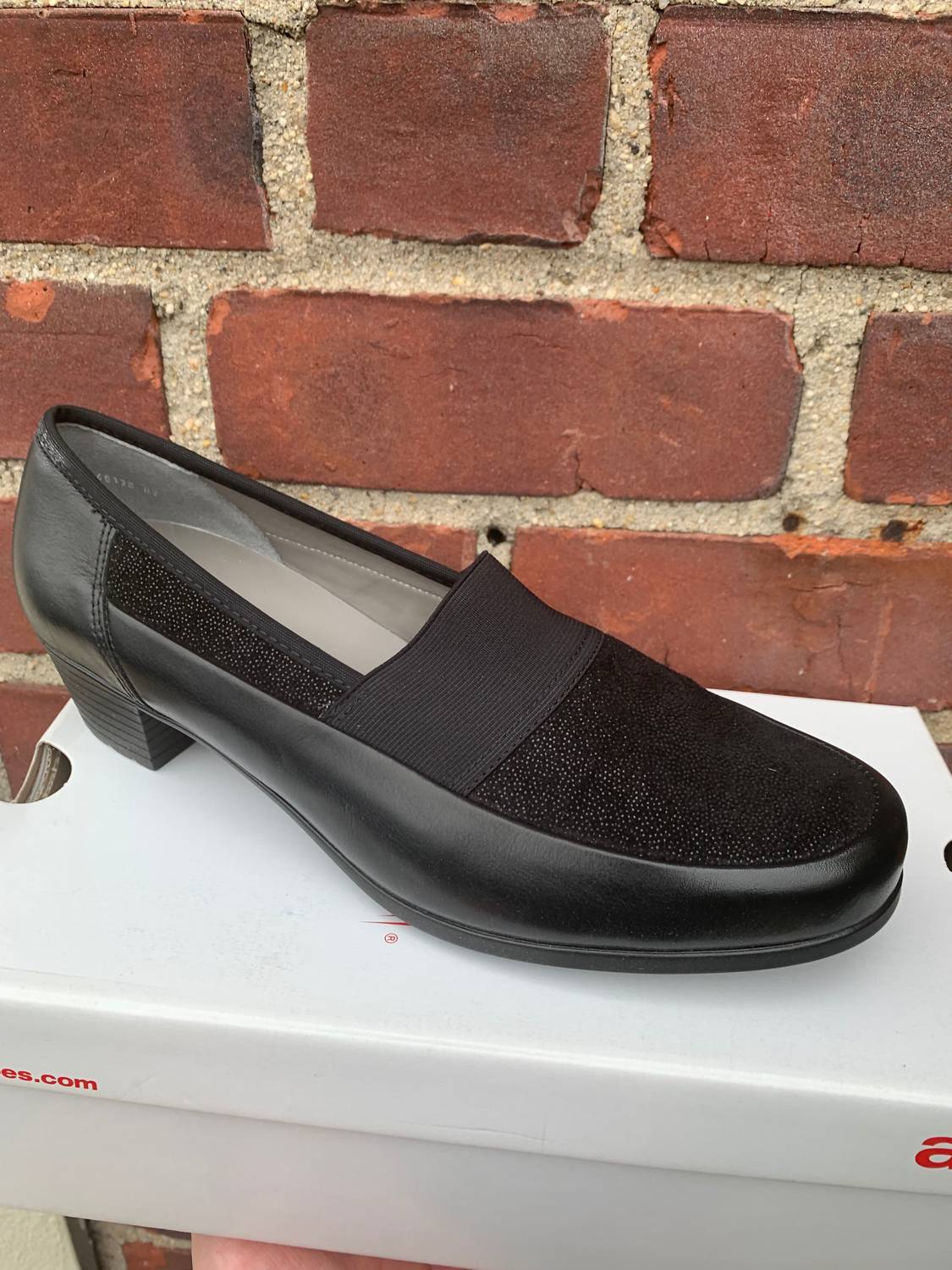 Ara Women's Berta Shoes in black - women's flats