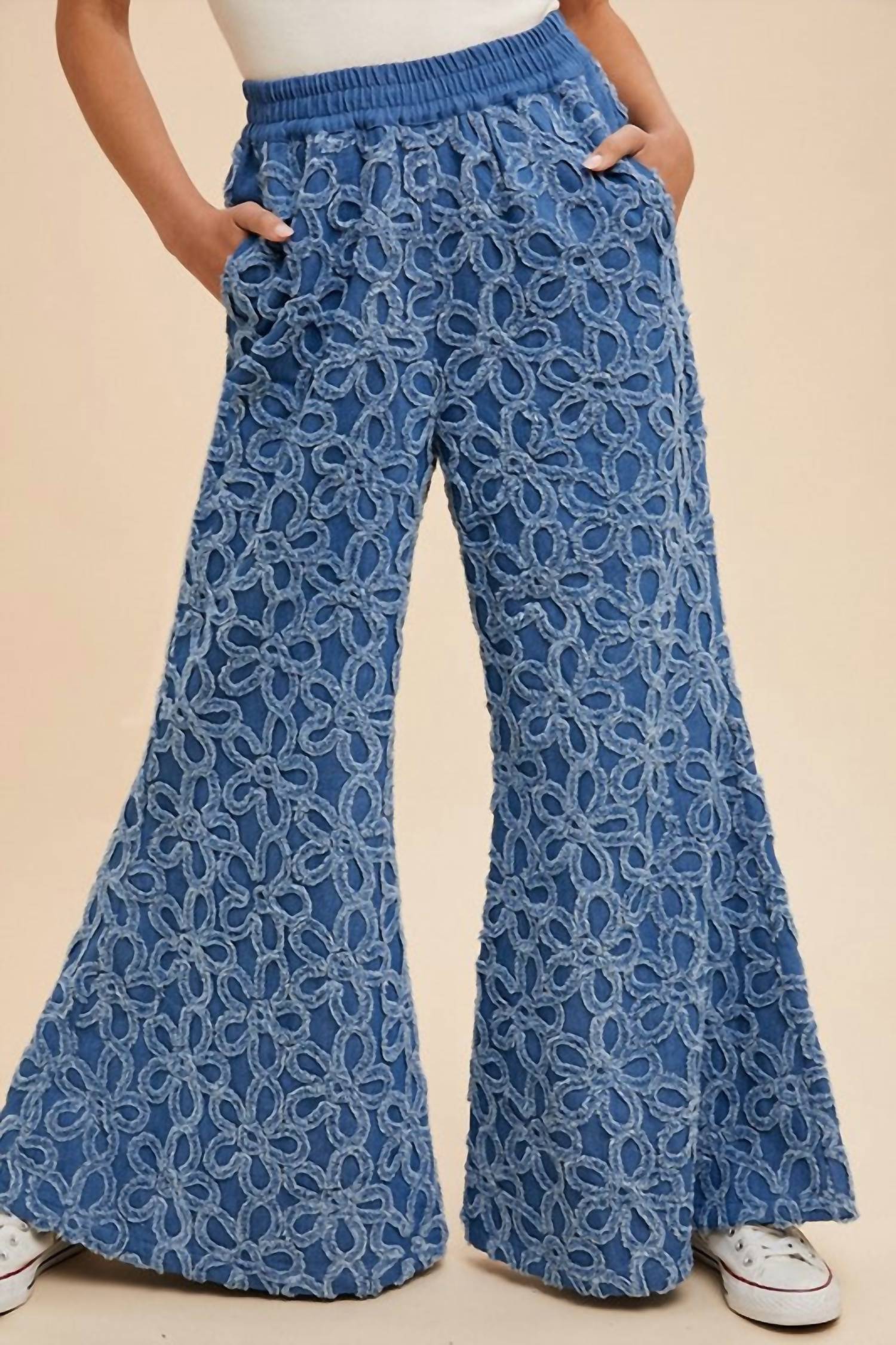 Anniewear - Flower Chenille Denim Palazzo Pant