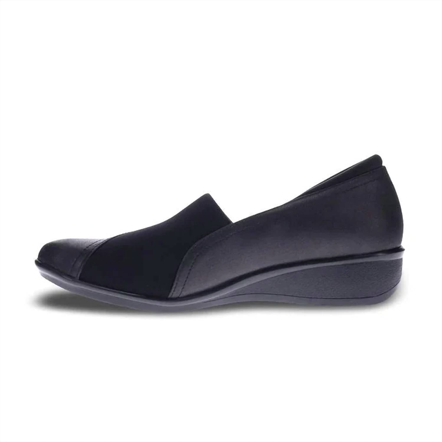 Revere - Women's Naples Wide Stretch Loafer
