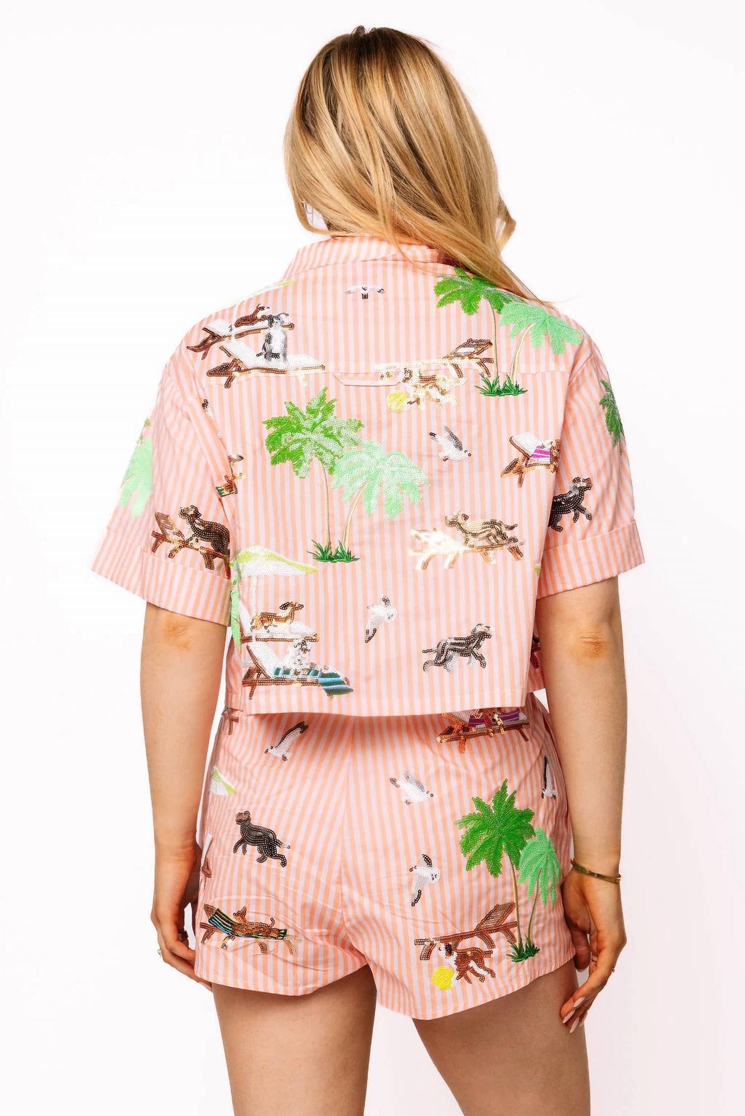 Queen Of Sparkles - Dog At The Beach Cotton Short Sleeve Top