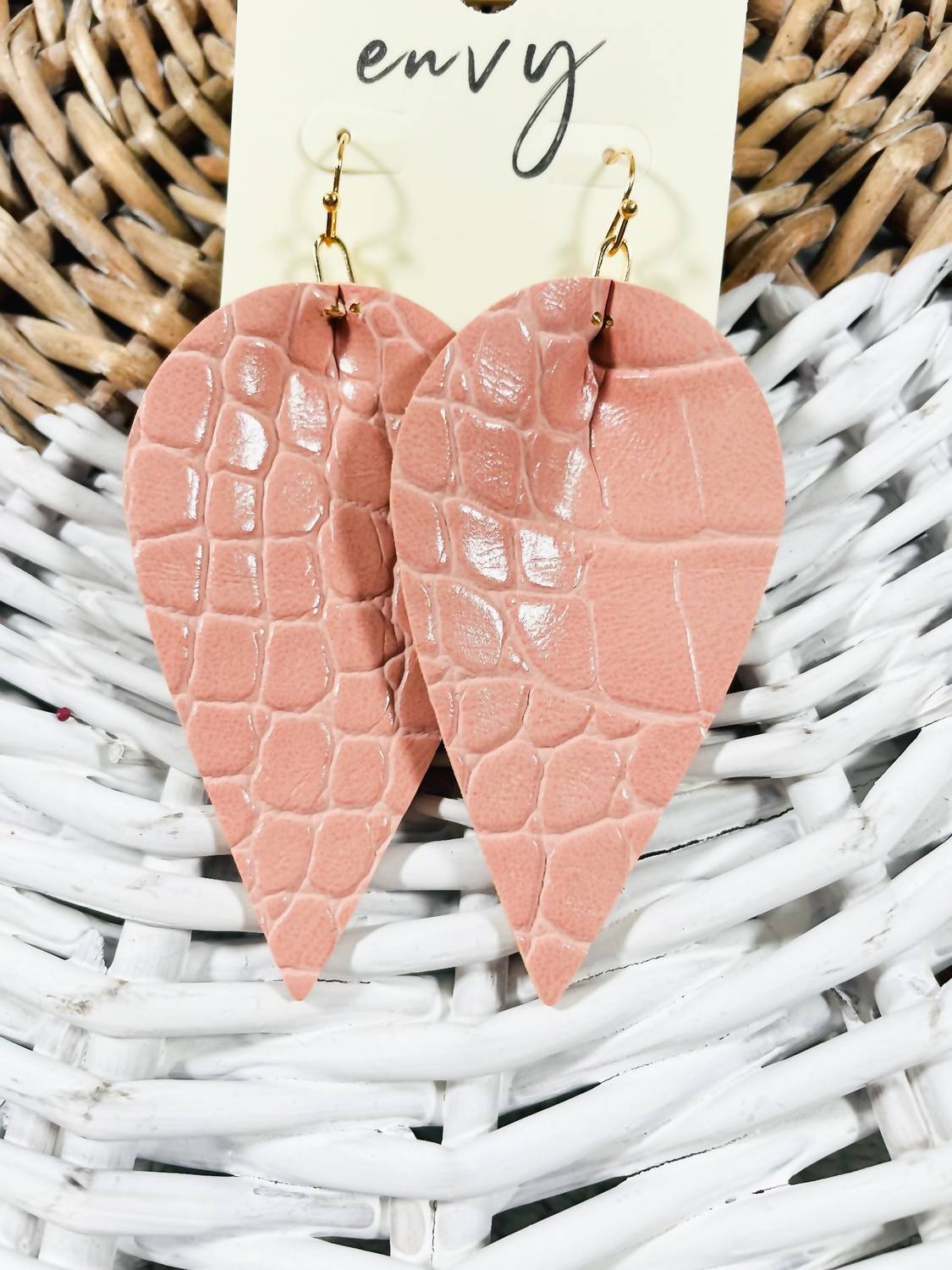 Trendy Wholesale - Women's Teardrop Earrings