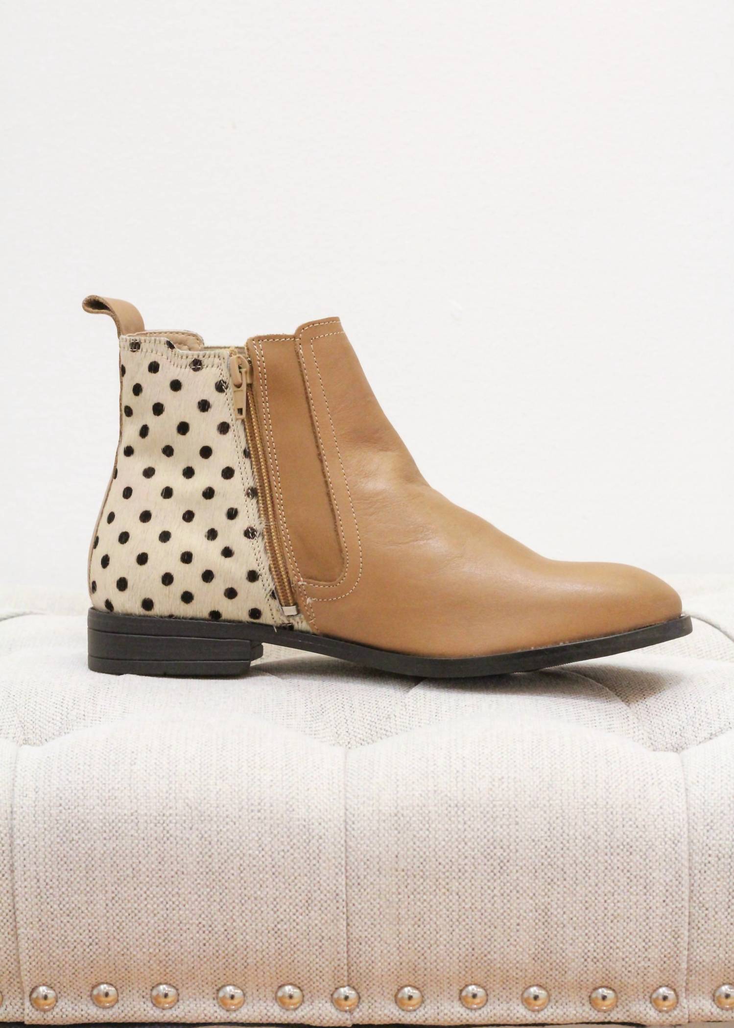 Soruka Women's Vesta Ankle Boots in arena tan - women's shoe - detail view