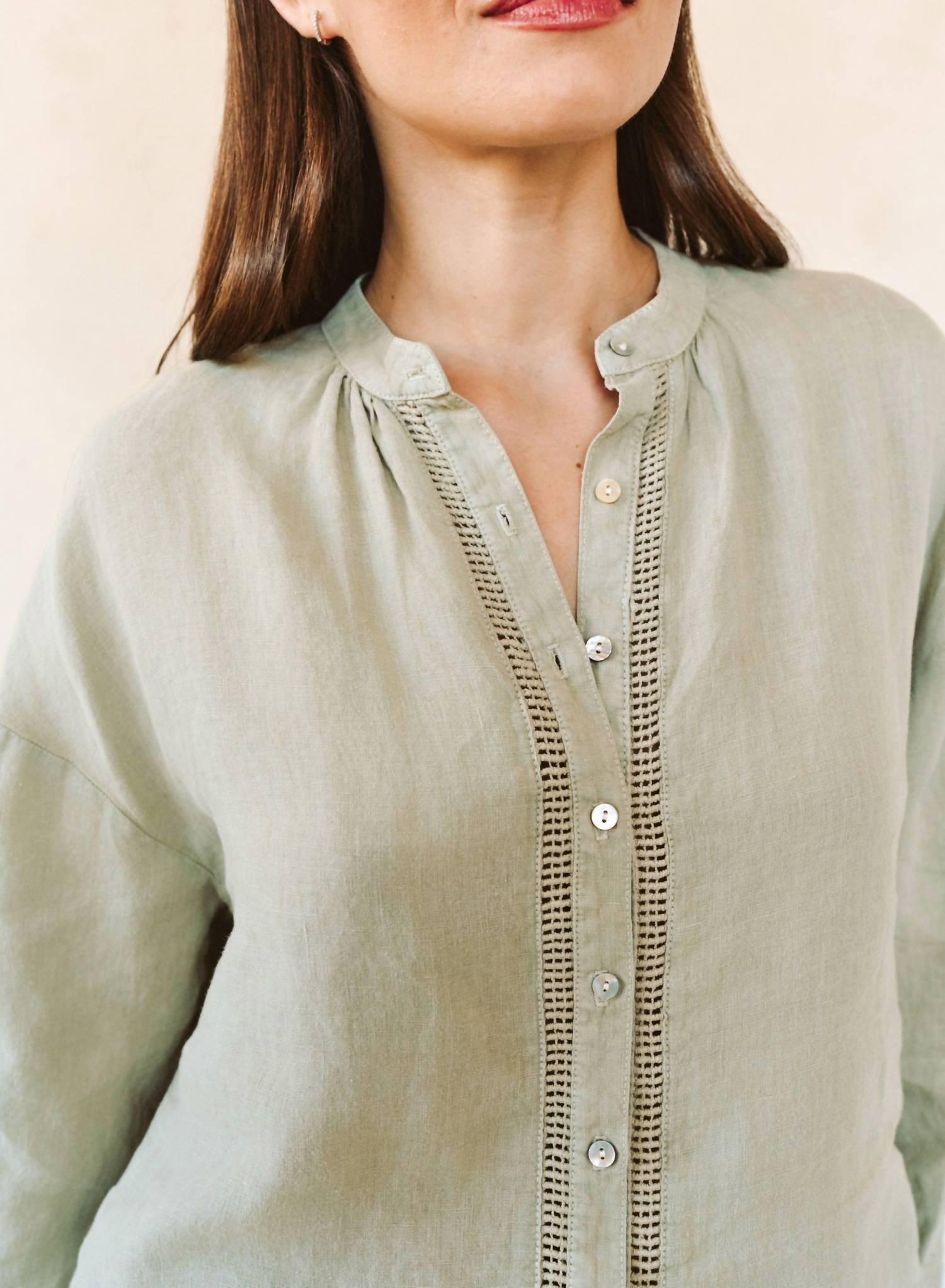 Bella Dahl - Mandarin Collar Trimmed Top
