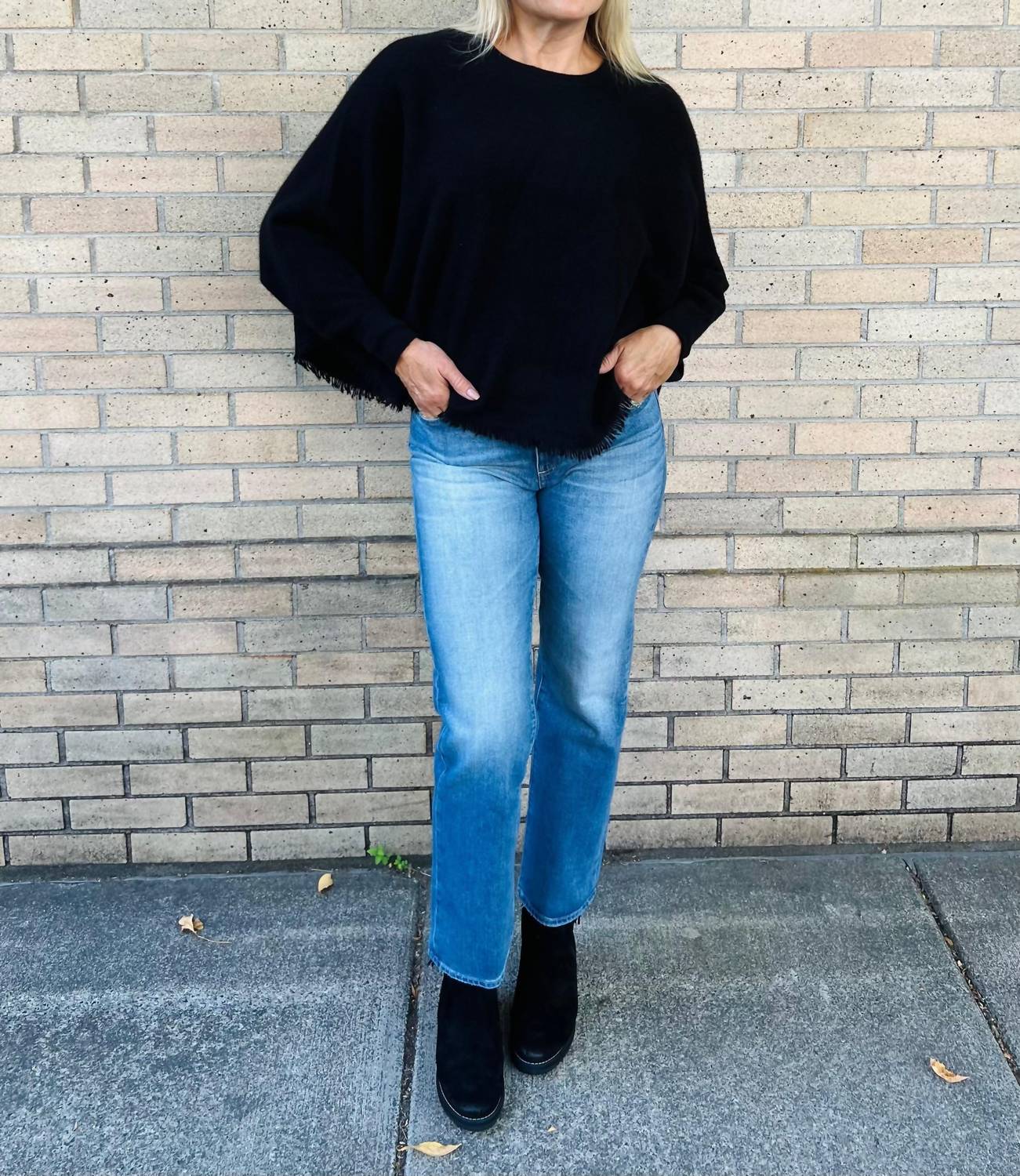 Pure Amici - Fringed Poncho