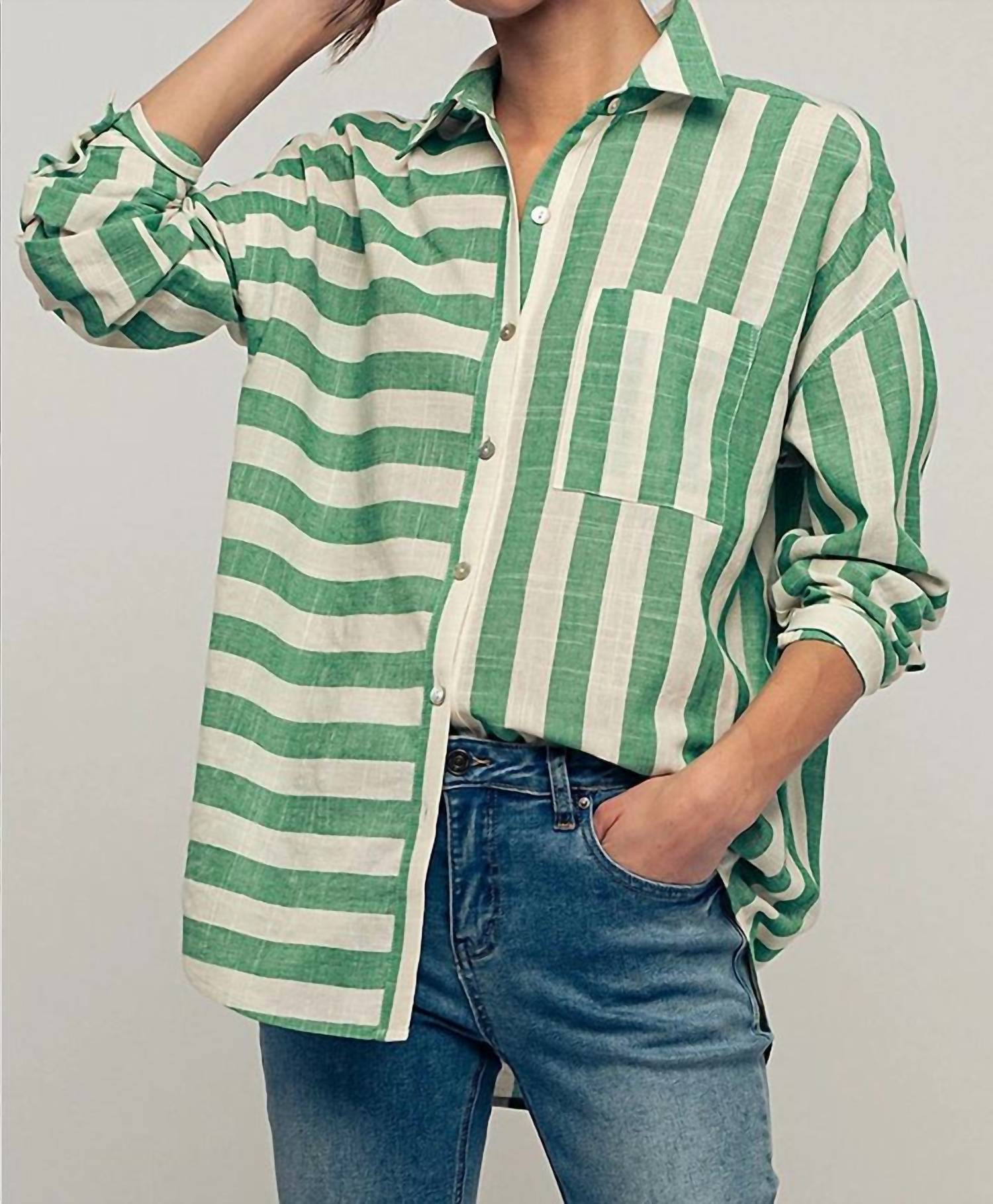 Urban Daizy - Oversized Button Down Top