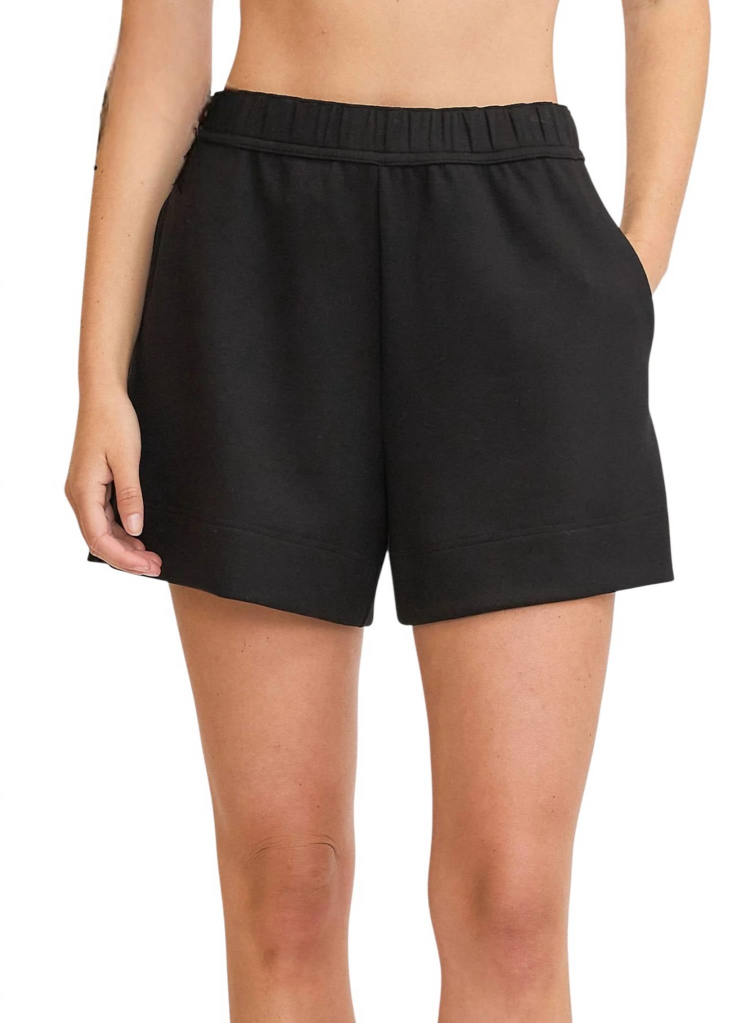 Umgee - Luxeknit Mid Rise Pull On Shorts