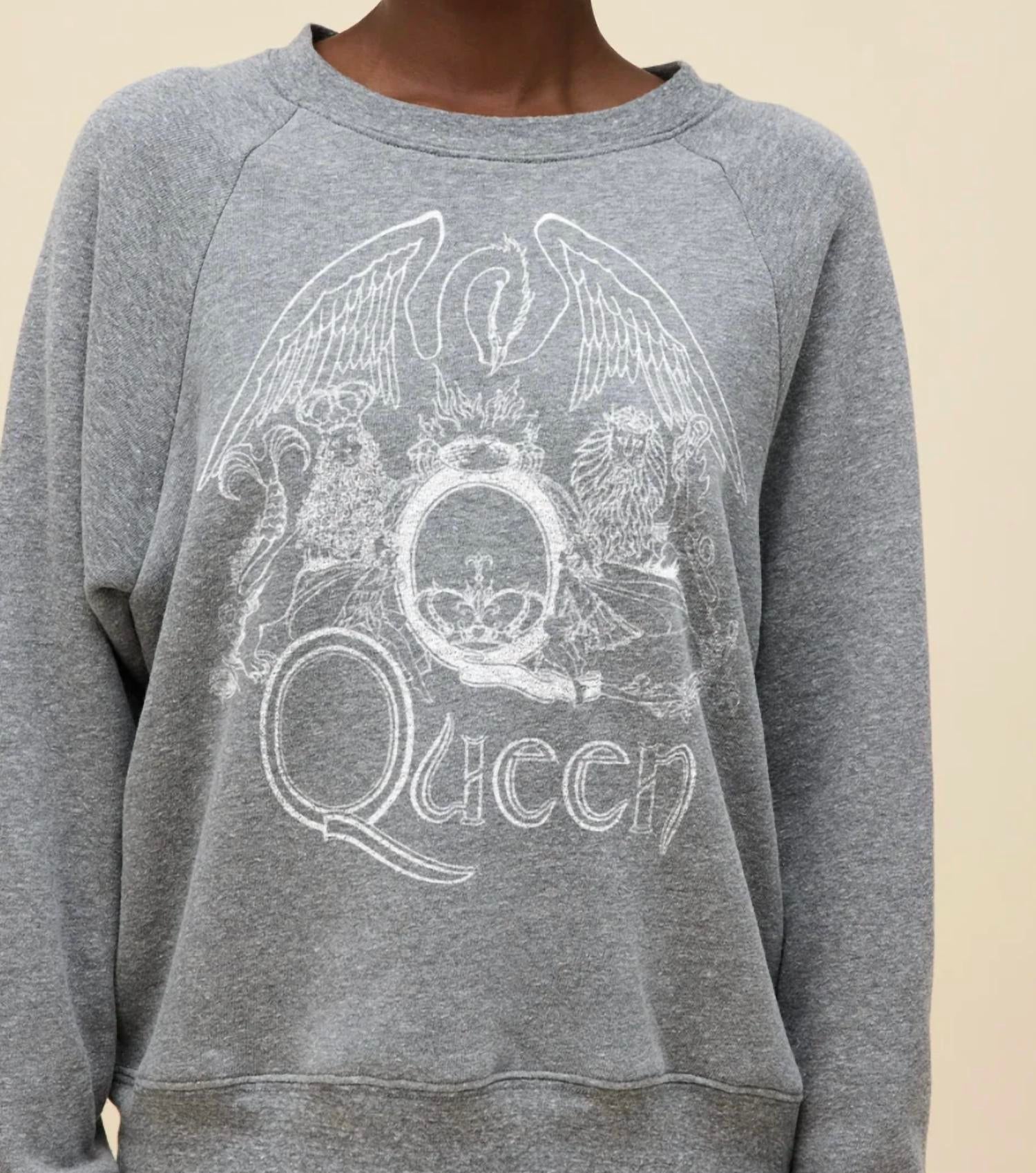 DAYDREAMER Women's Queen Crest Vintage Raglan Sweatshirt in heather grey - women's sweater - detail view