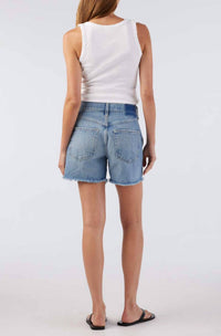 Amo - Billie Short