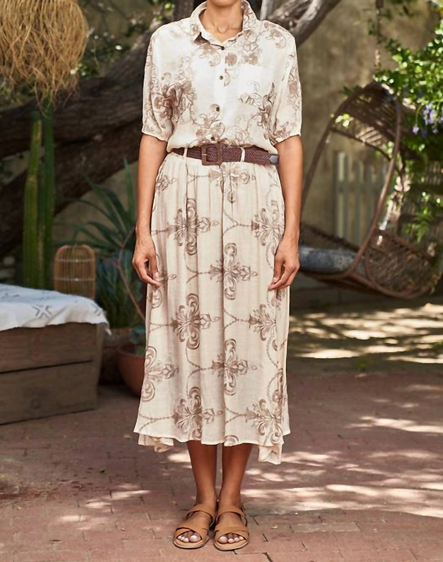 Paparazzi - Embroidered Top And Skirt Set