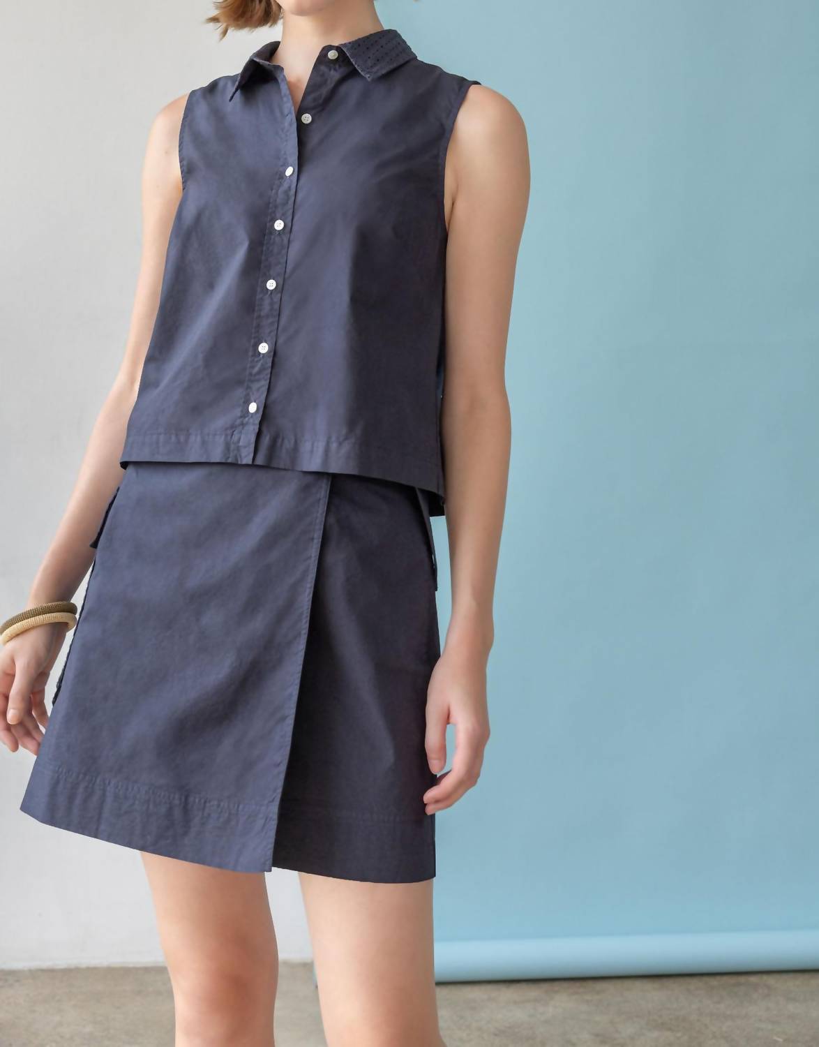 Lilla P - Eyelet Collar Sleeveless Shirt