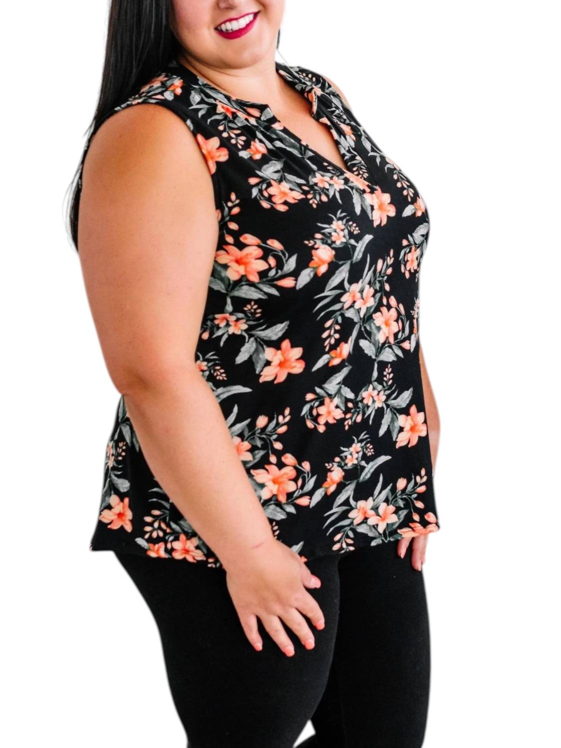 White Birch - Sleeveless Floral Gabby Top