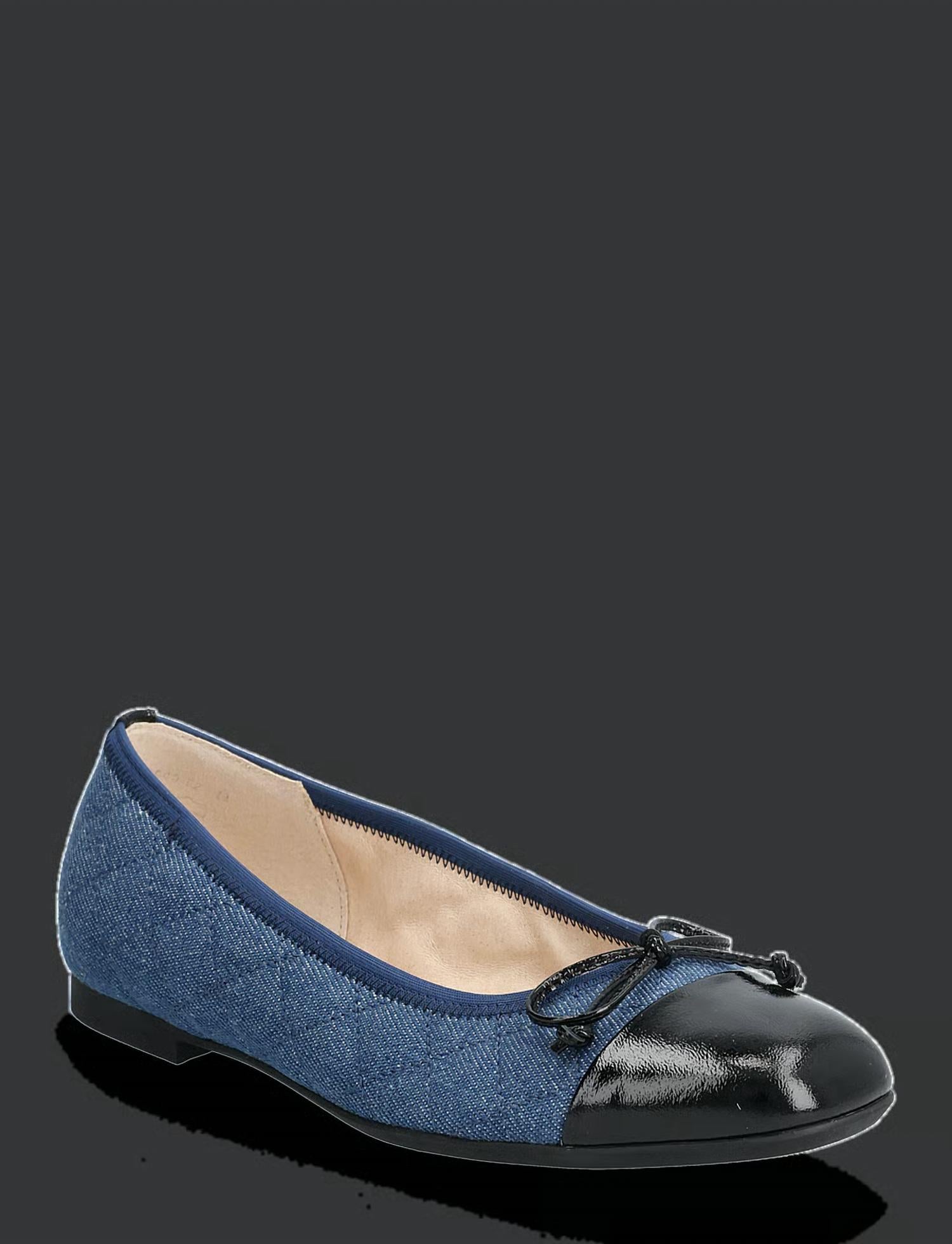 Gabor - Women's Quilted Ballet Flats
