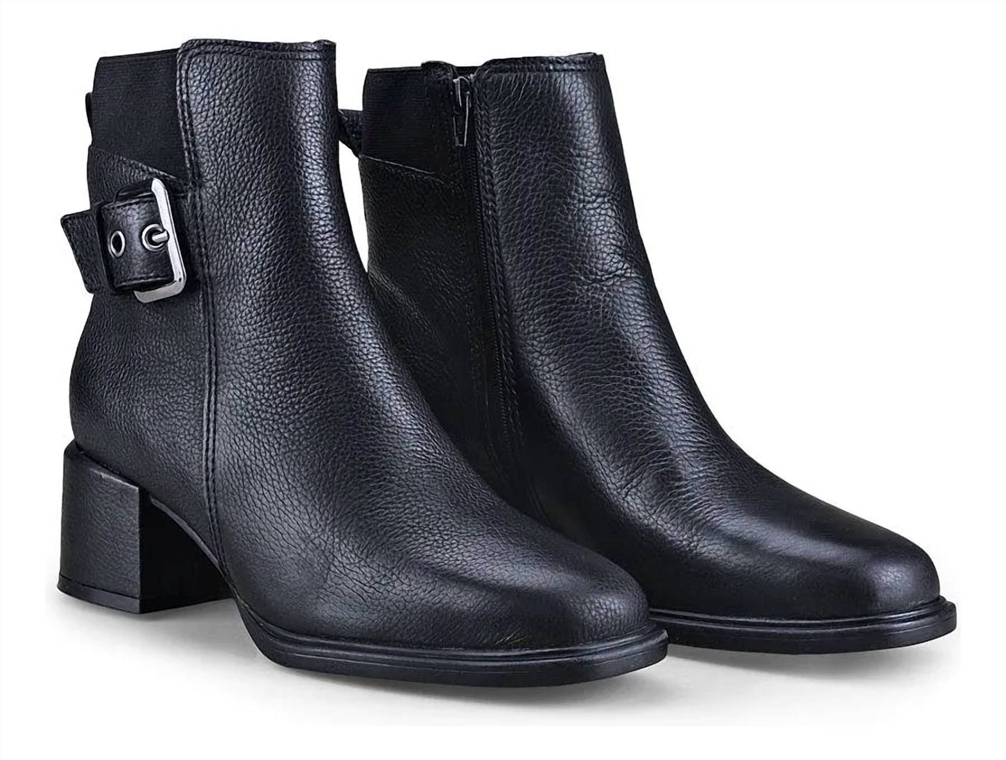 Bottero Women's Couro Burnish Preto Short Boot in black - women's shoe - detail view