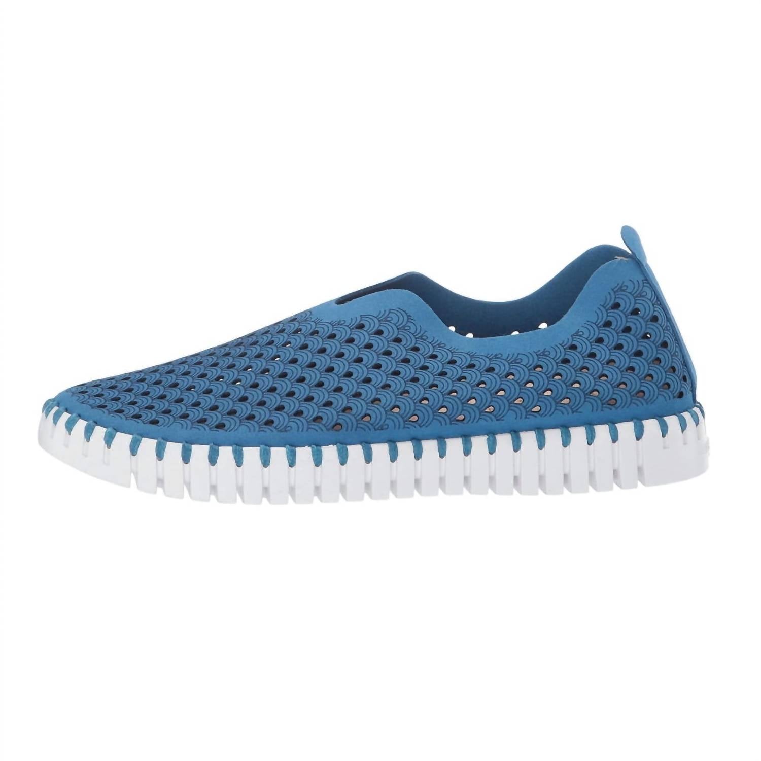 Ilse Jacobsen Women's Tulip 139 Shoes in sea - women's flats - detail view