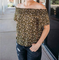 Gilli - Ditsy Off-the-shoulder Top