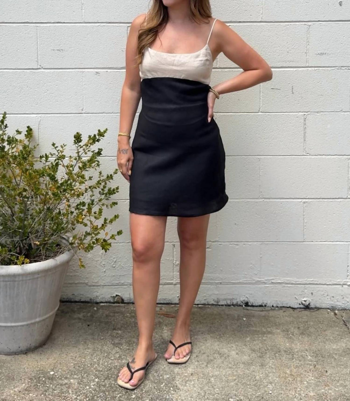 Olivaceous - Isla Sleeveless Mini Dress